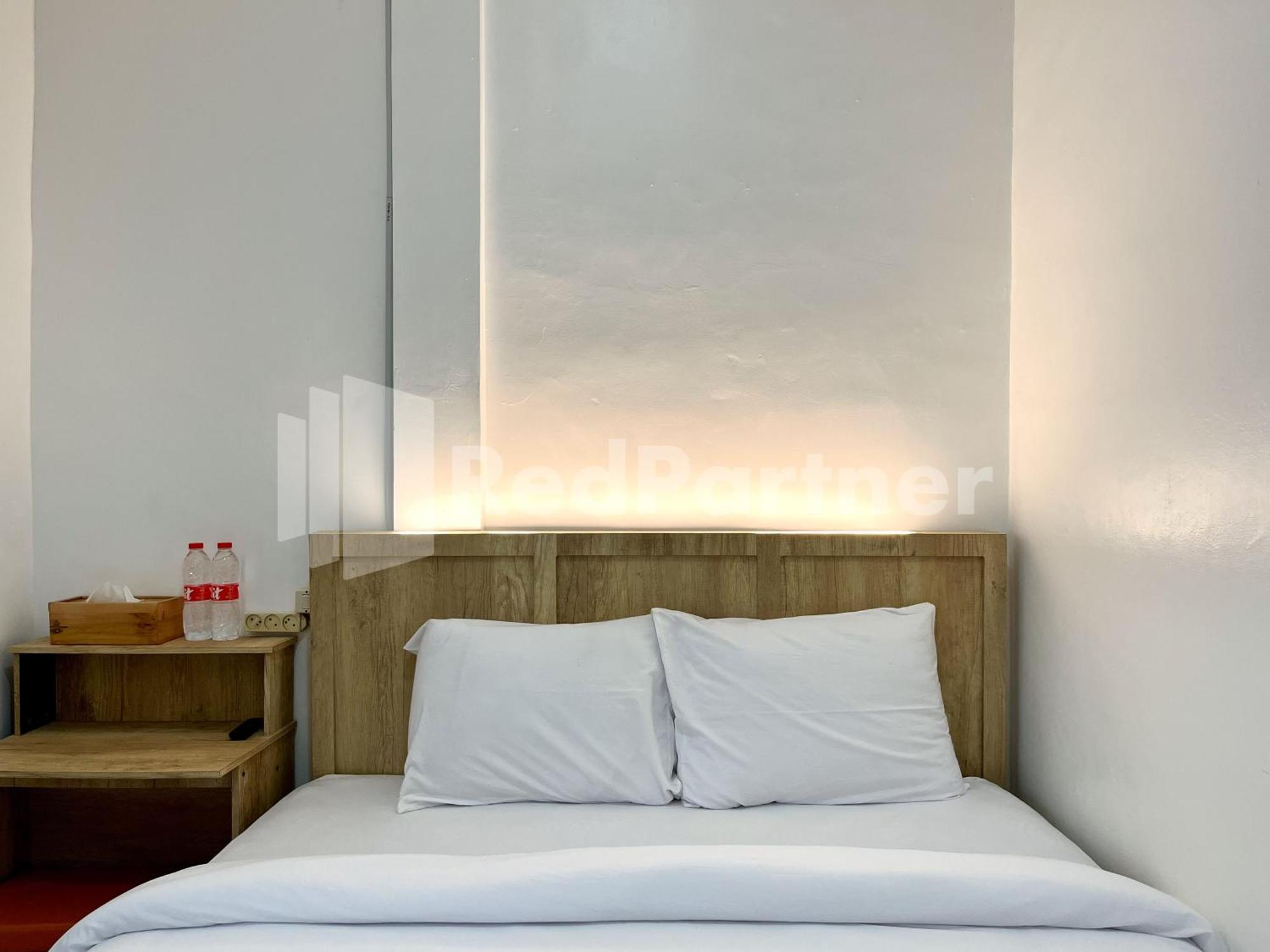 D Palma Near Lokananta Manahan Mitra Reddoorz Surakarta  Exterior photo
