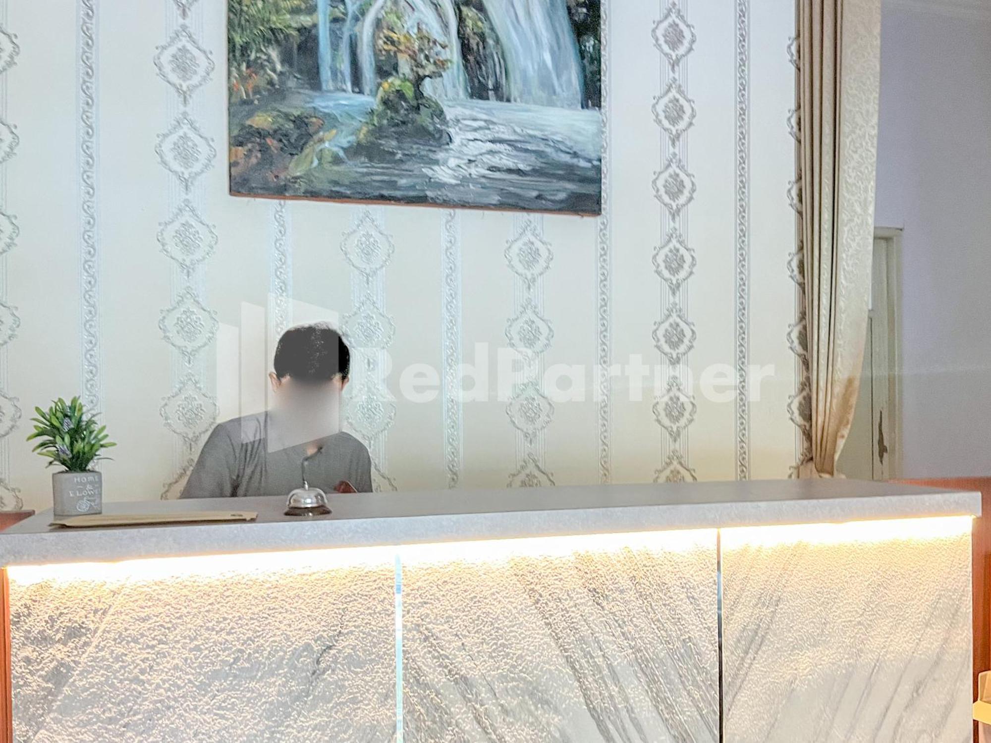 D Palma Near Lokananta Manahan Mitra Reddoorz Surakarta  Exterior photo
